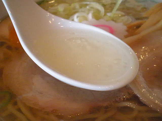 P5032205-0.JPG